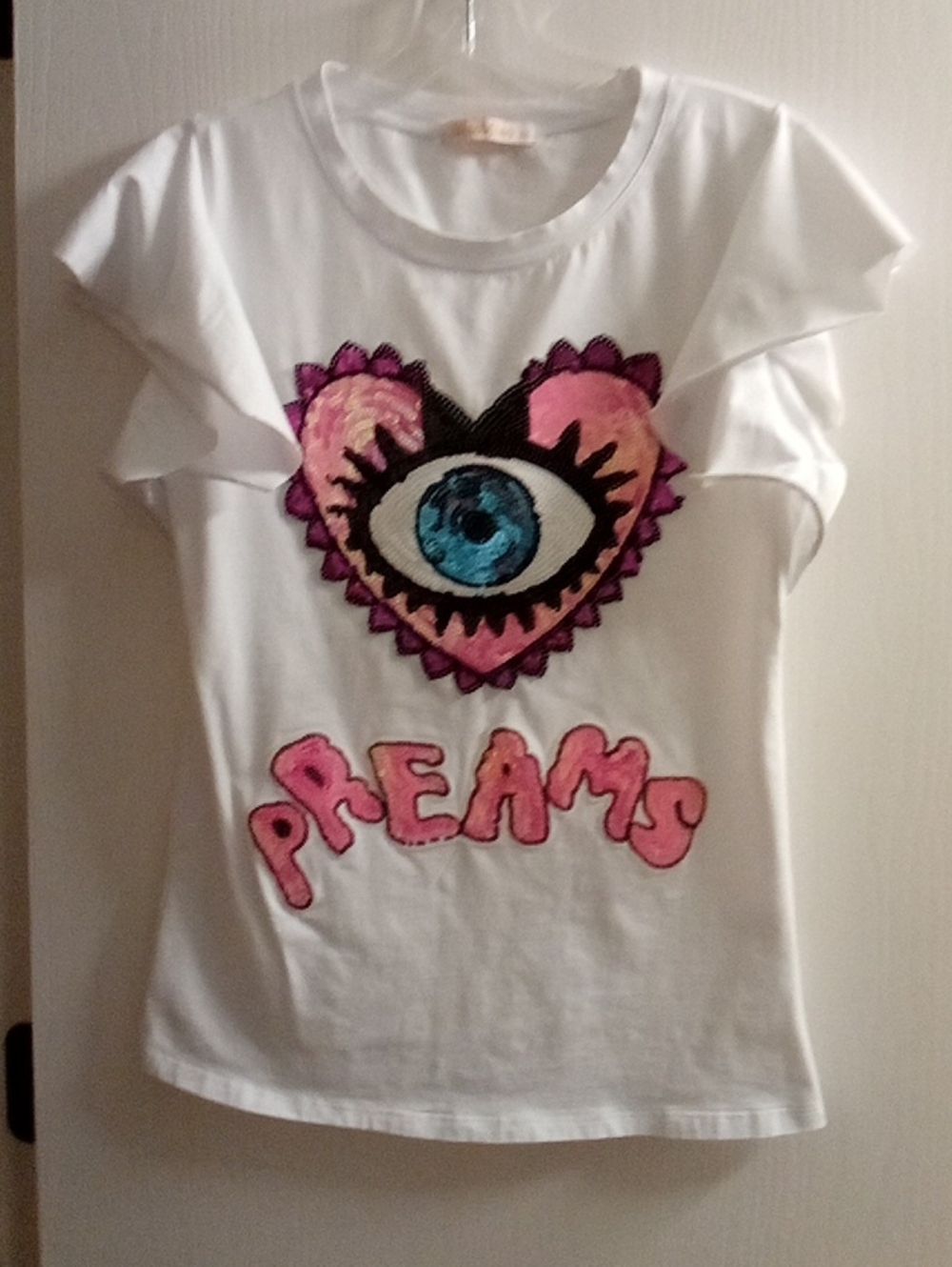 Girls' White Short-Sleeve Graphic Tee with Pink Heart & Blue Eye